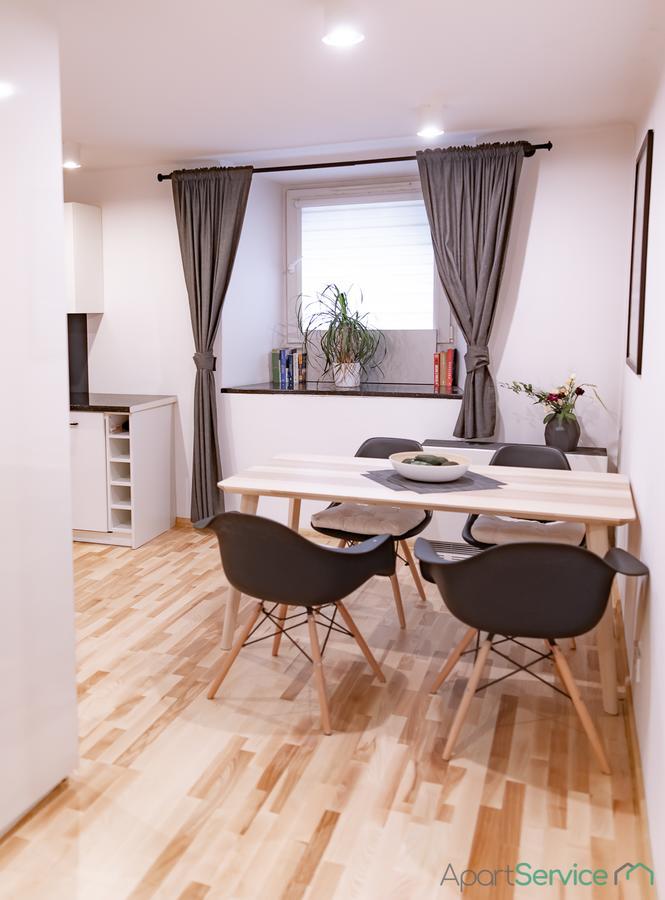 No. 2a By Apart Service